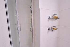 Dusche, Haartrockner