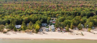 Your Lake Huron Escape! Cozy 2BR Cottage in Greenbush