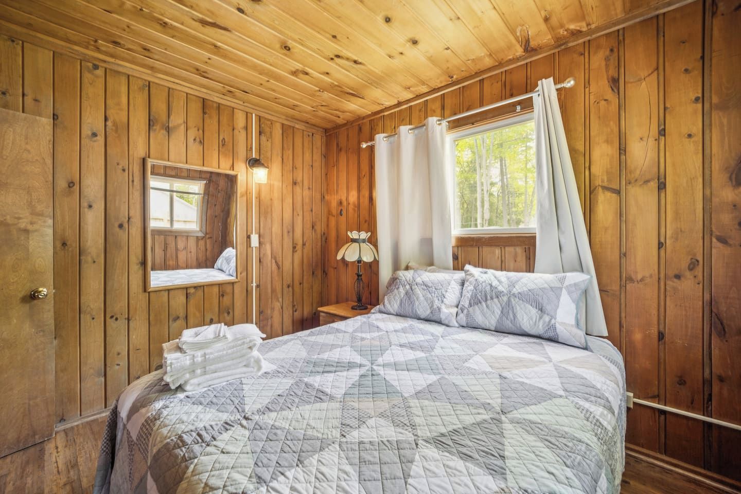 3 habitaciones, wifi gratis y ropa de cama 