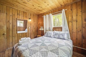 3 bedrooms, WiFi, bed sheets