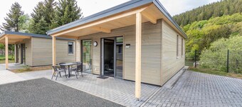 Bungalows met terras aan het Kronenburgmeer