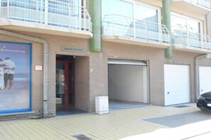 Exterior detail - Partial Sea View Apartment (Middelkerke)