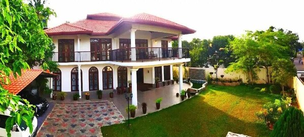 Exterior - Lihiniscandic (Seeduwa)