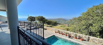 Group holiday villa with pool