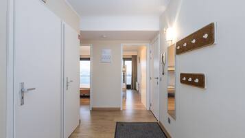 4 bedrooms, free WiFi