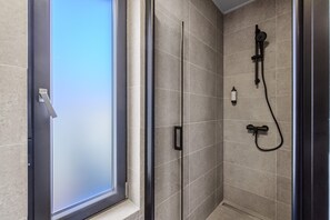 Shower - Apartment with bubble bath in Istria (Novigrad)