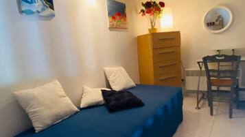 2 bedrooms, iron/ironing board