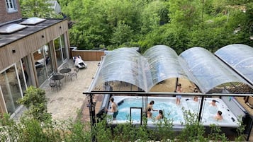 Outdoor spabad