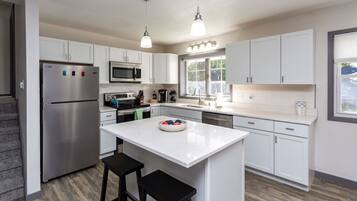 Microwave, oven, stovetop, dishwasher