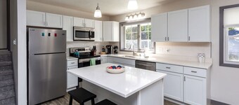 Ankeny Heights - A 4 bedroom and 2 bath home