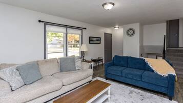 Smart TV, fireplace, video games