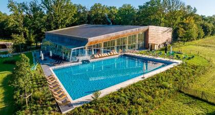 Luxury Retreat in Nature