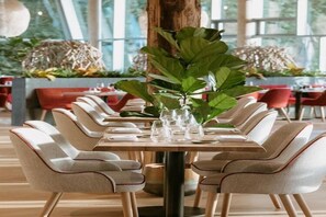 Dining - The Brookside Escape (Antoing)