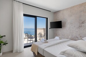 4 chambres, fer et planche à repasser, Wi-Fi, draps fournis