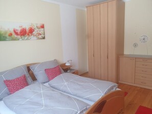 3 bedrooms, WiFi