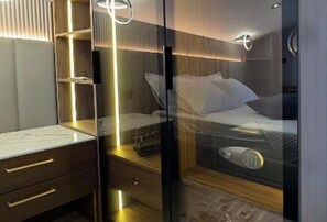 1 habitación, escritorio, cuna de viaje y wifi 