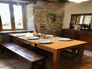 Dining - Peaceful Countryside Home (Auriac)