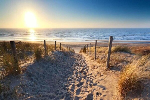 Beach nearby - Cottage in Zeeland near the Beach (Koudekerke)