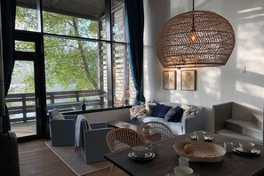 Smart TV, fireplace - Spacious Mansion for 4 Guests (Antoing)