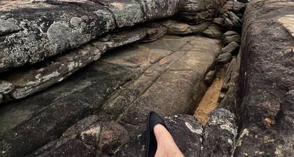 Cozy penthouse apartment facing Rio das Ostras beach