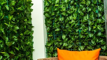 Departamento Deluxe, balcón, vista a la ciudad | Balcón