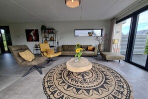 Smart TV - Water Villa in Balk with Private Jetty (Balk)