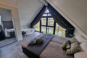 4 bedrooms, free WiFi