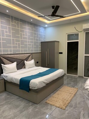 Free WiFi - Gaurav Inn (Faizabad)