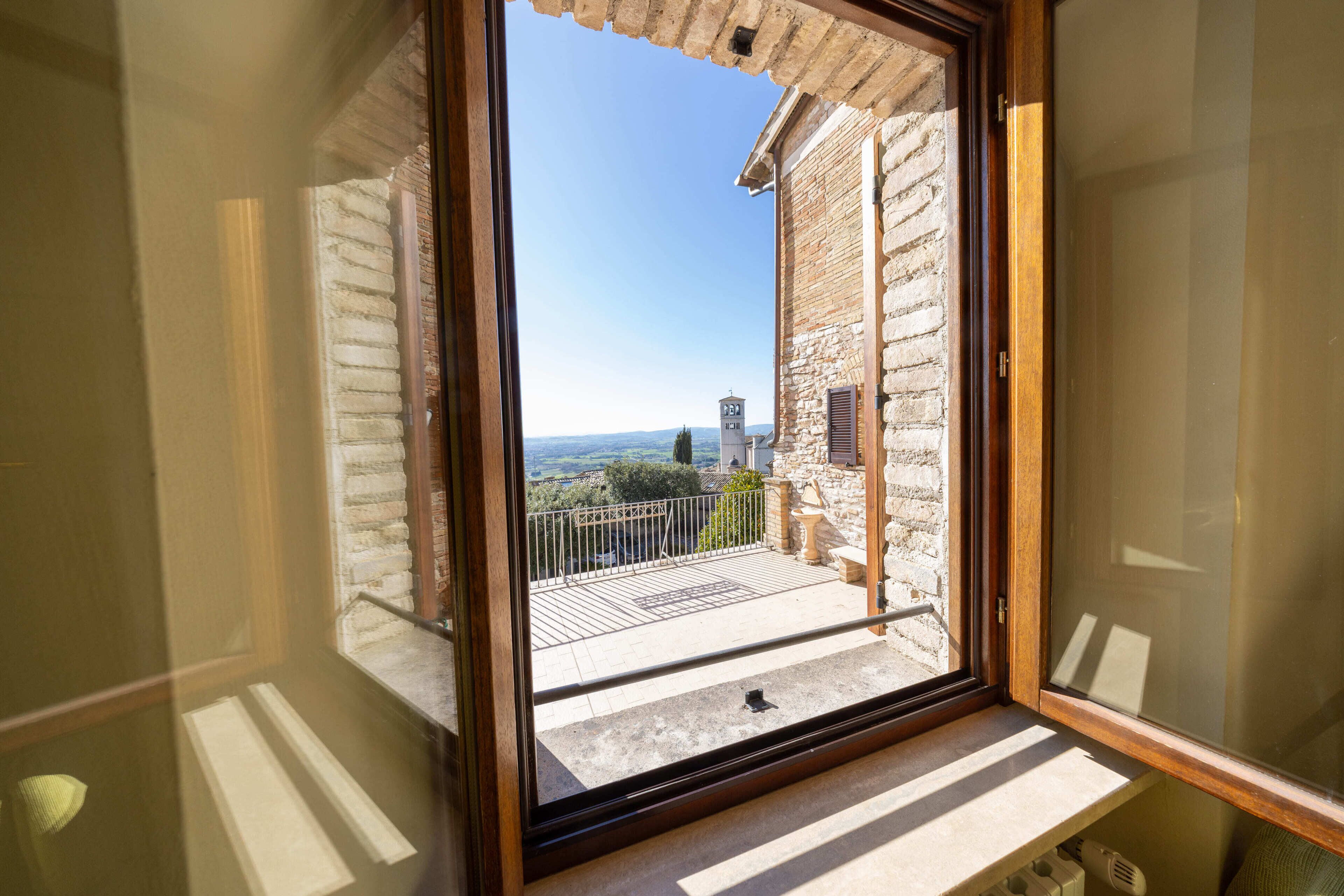 Babybetten, kostenloses WLAN, Bettwäsche, Rollstuhlgeeignet