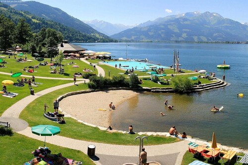 Apartment in Piesendorf near Ski Slopes