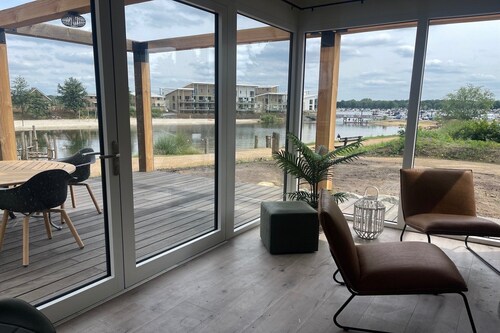 Lodge by Rhine with Stunning Water Views