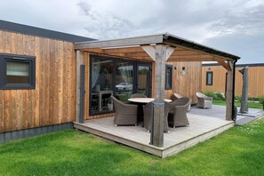 Outdoor dining - Chalet in Domburg near Dunes (Koudekerke)