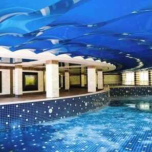 Innenpool, Außenpool