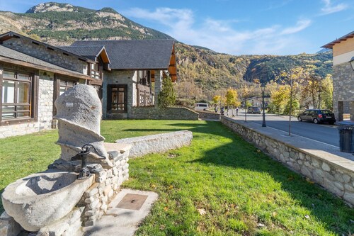 Stone Home in Benasque near Scenic Lake