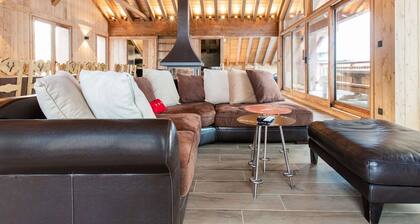 Chalet in Champagny by Ski Slopes
