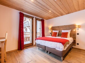 16 bedrooms, iron/ironing board, WiFi - Chalet in Champagny by Ski Slopes (Champagny en Vanoise)