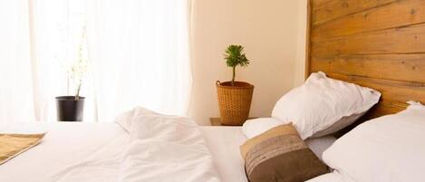 1 bedroom, iron/ironing board, bed sheets