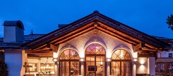 Exclusive Tyrolean Chalet near Ski lifts