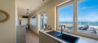 Beautiful penthouse with phenomenal sea view