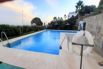 Piscine maison de vacances
