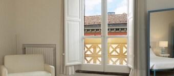 Frame Bologna [Double room with external private bathroom]