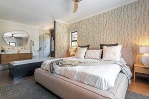 4 soverom, strykejern/-brett, wi-fi og sengetøy