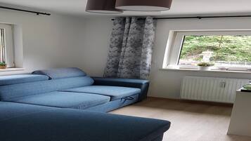 Smart TV, mesa de pingue-pongue