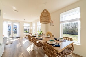 Dining - Holiday home with lots of privacy (Simonshaven)