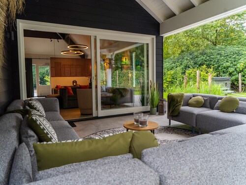 Villa in Brabant with Spa and Sauna