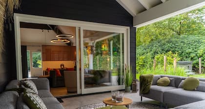 Villa in Brabant with Spa and Sauna