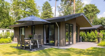 Lodge in den Niederlanden mit Terrasse