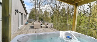 Holiday Home in Durbuy with Hot Tub & Sauna