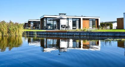 Retraite familiale au bord de l'eau