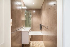 Bathroom - Apartment on the Coast with Beach Access (Oostduinkerke)